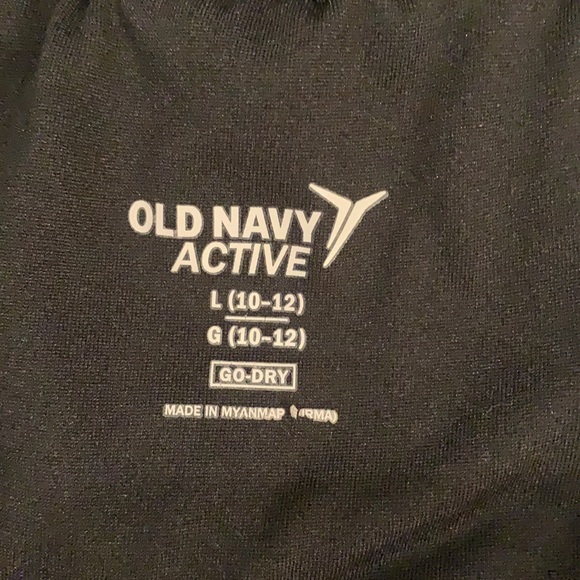 Black Active Shorts youth 10/12 - Picture 4 of 5